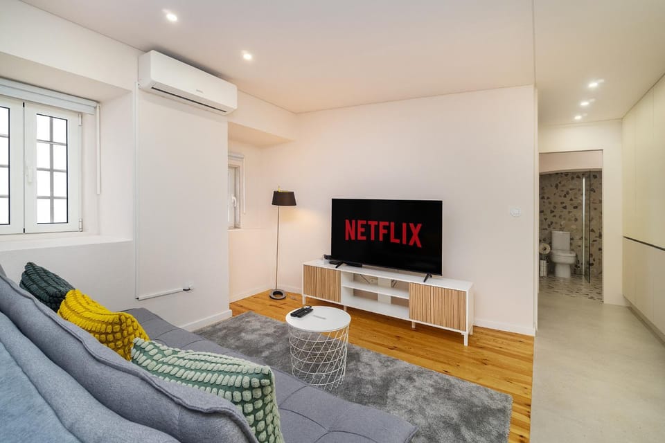 TV and multimedia, Living room, air conditioner