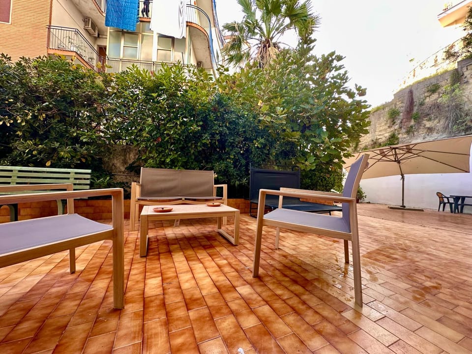 Garden, Balcony/Terrace