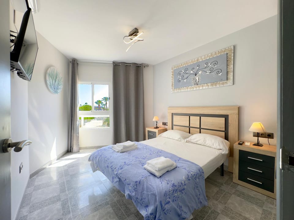 Apartamento vistas al mar junto Puerto Marina Apartment in Benalmadena