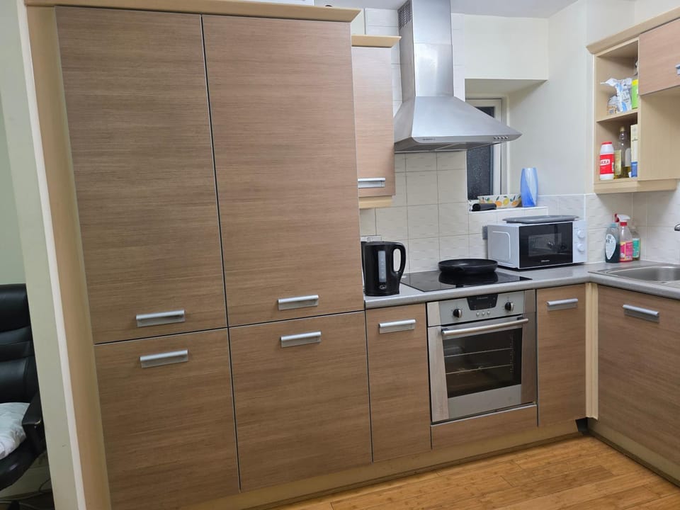 Exceptional City center Apartment Can Sleep Up To 4 Guest High speed internet access Free Near Utilita Apartment in Birmingham