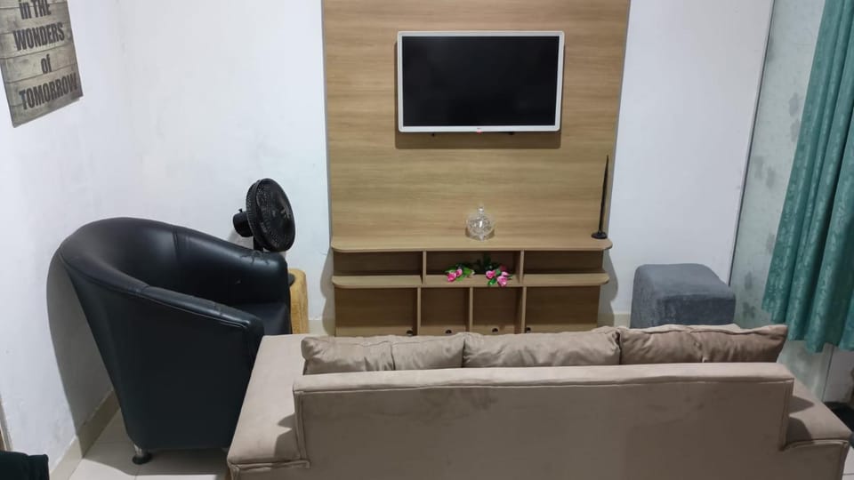 Communal lounge/ TV room, TV and multimedia, Living room