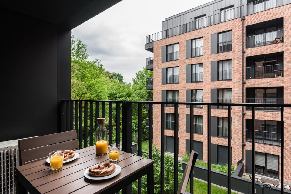 Property building, View (from property/room), Balcony/Terrace
