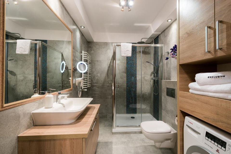 Shower, Bathroom