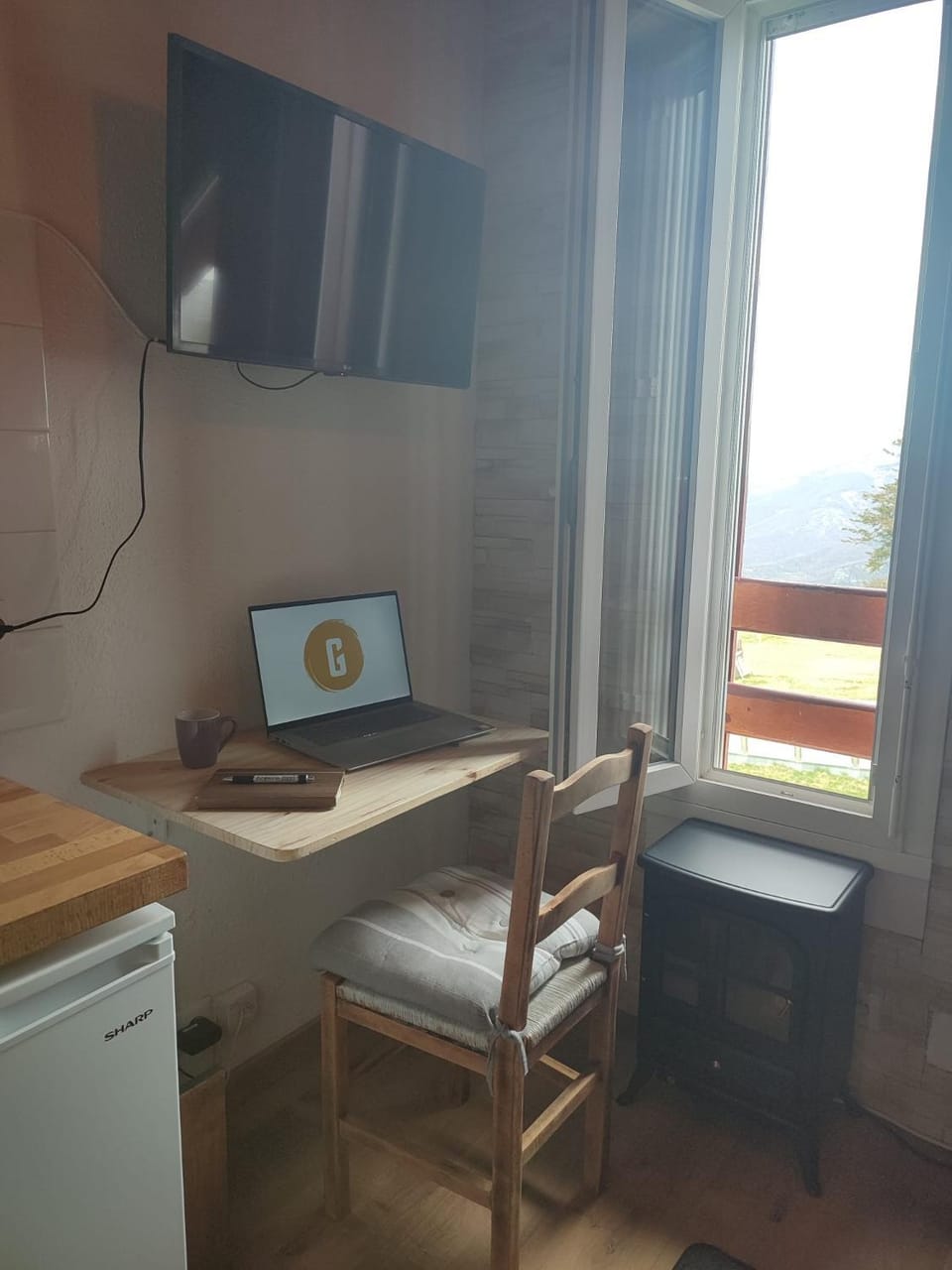 TV and multimedia, Seating area
