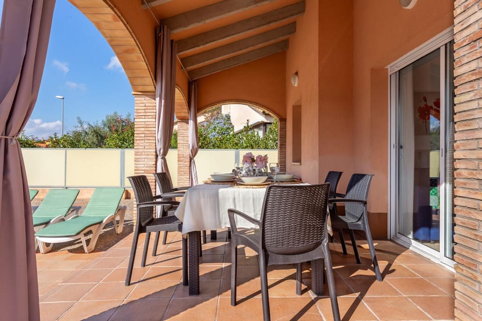 Balcony/Terrace, Dining area