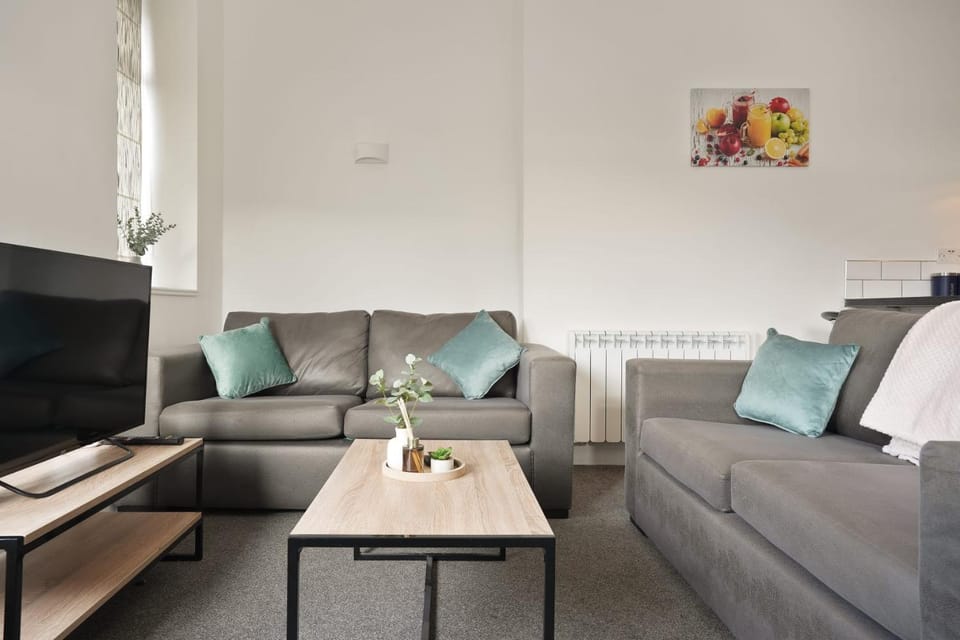 City centre Modern 2 Bedroom Apartment Marina & Station Walk Apartment in Hull