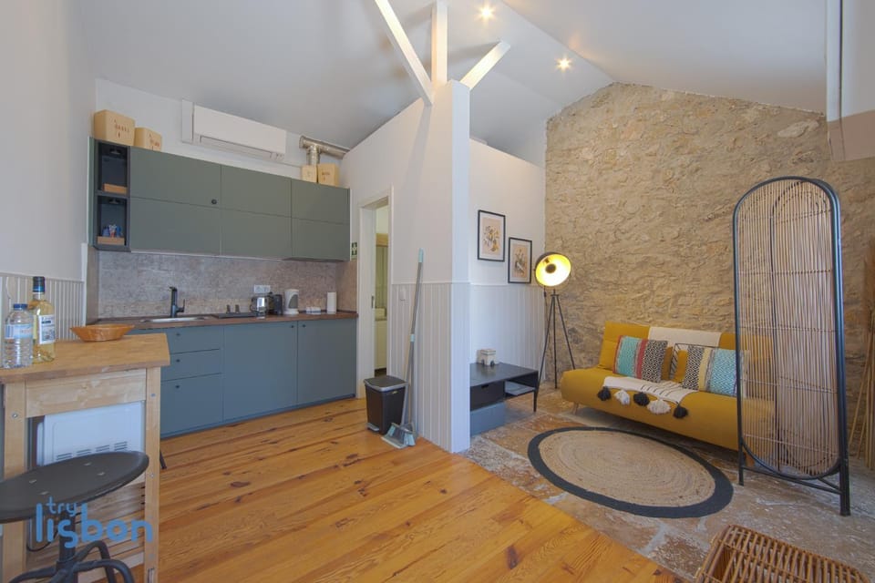 Pátio Vilareto - Villa Clara T2- Villa Fernanda T1 - Villa Adélia T1 Apartment in Lisbon District