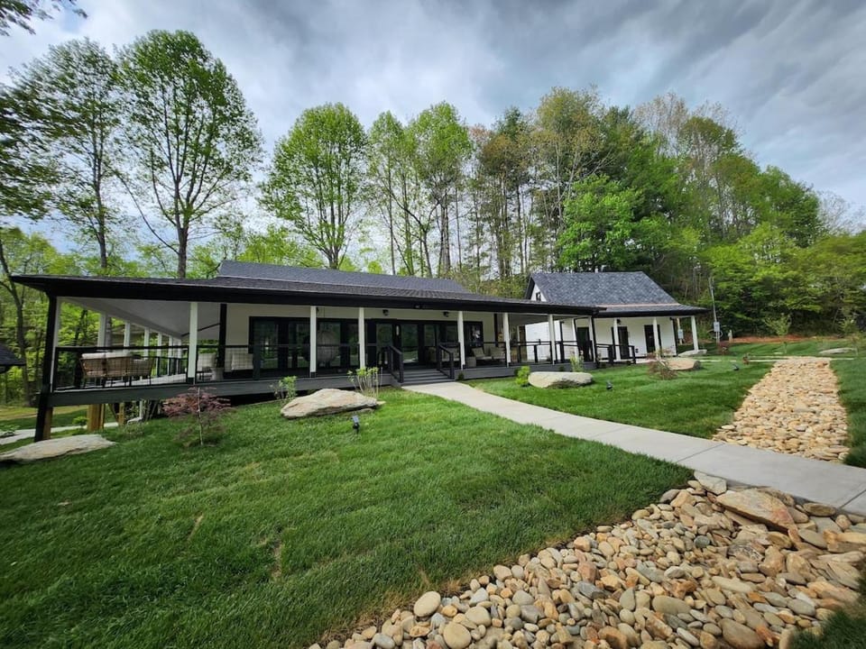 Property building, Natural landscape