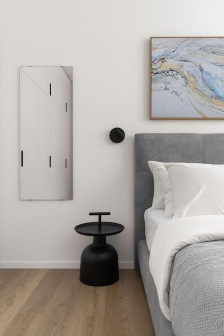 Luxury 2BD Beach Apartment 525 Apartment in Tel Aviv-Yafo