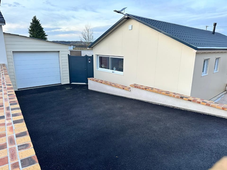 Property building, Day