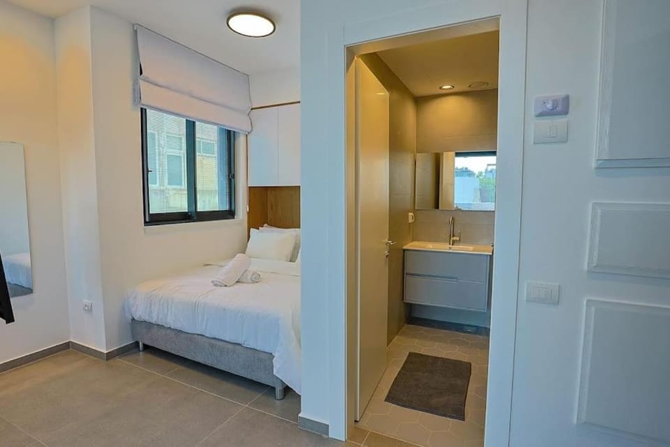Luxury Studio Beach Flat 106 Apartment in Tel Aviv-Yafo