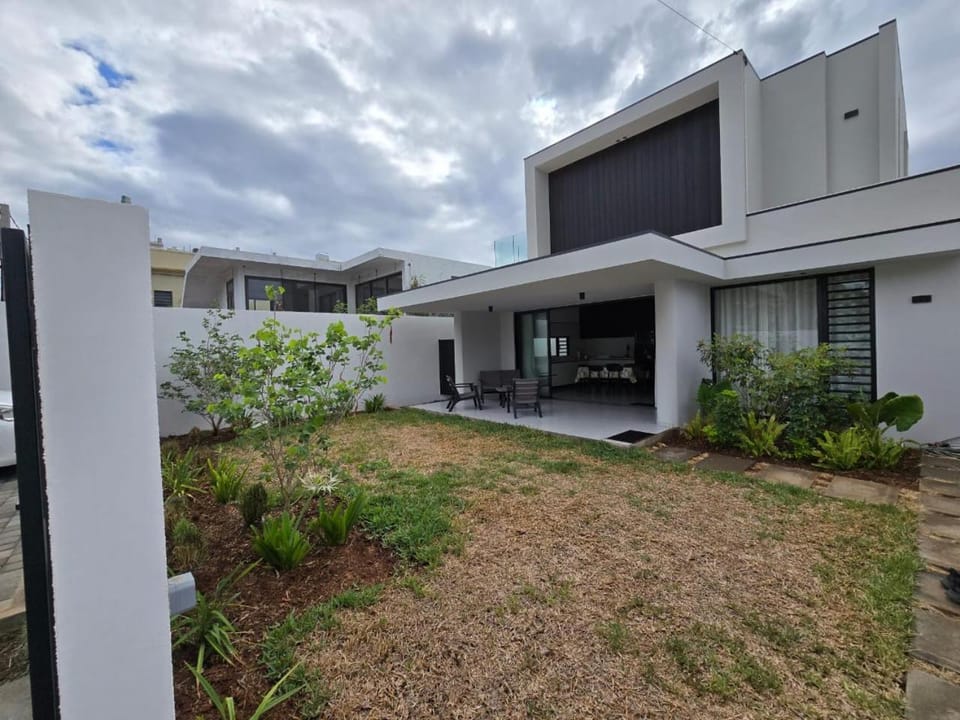 Property building, Garden view