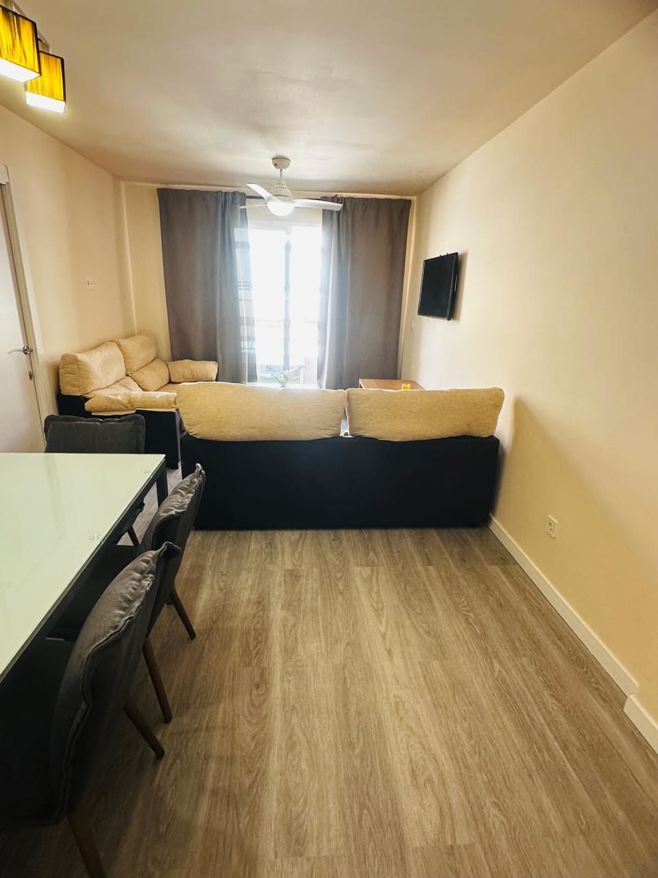 Communal lounge/ TV room, TV and multimedia, Living room, Seating area, Evening entertainment