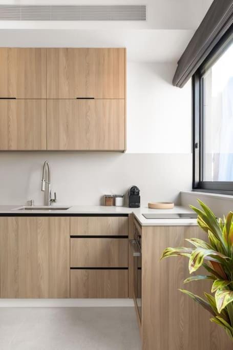 Luxury Studio Beach Flat 423 Apartment in Tel Aviv-Yafo