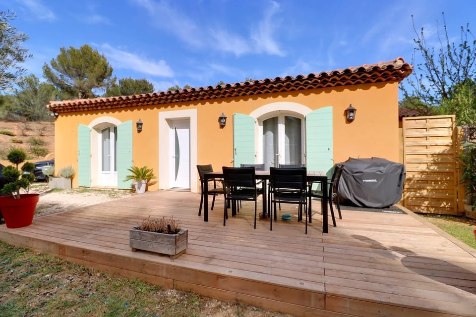 Property building, Patio