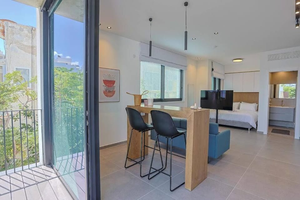Luxury Studio Beach Flat 526 Apartment in Tel Aviv-Yafo