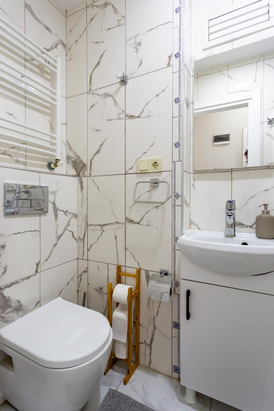 Lovely and Snug Flat, Just Steps from Istiklal Street Apartment in Istanbul