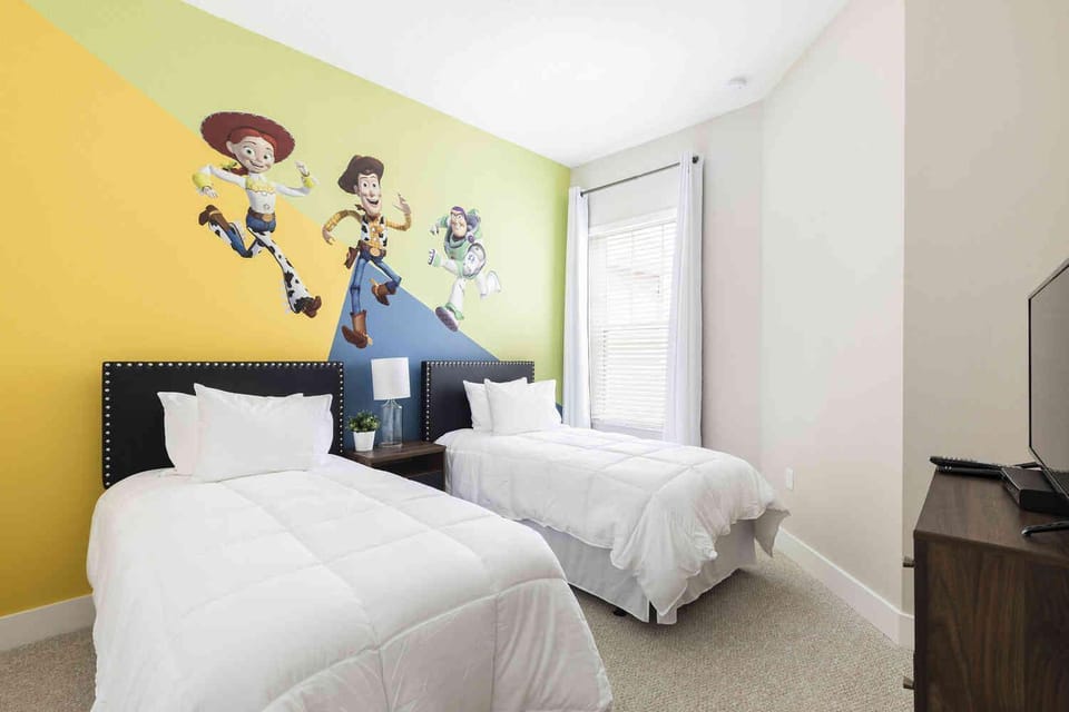 Stylish 4Bed Townhome at Summerville Near Disney House in Four Corners