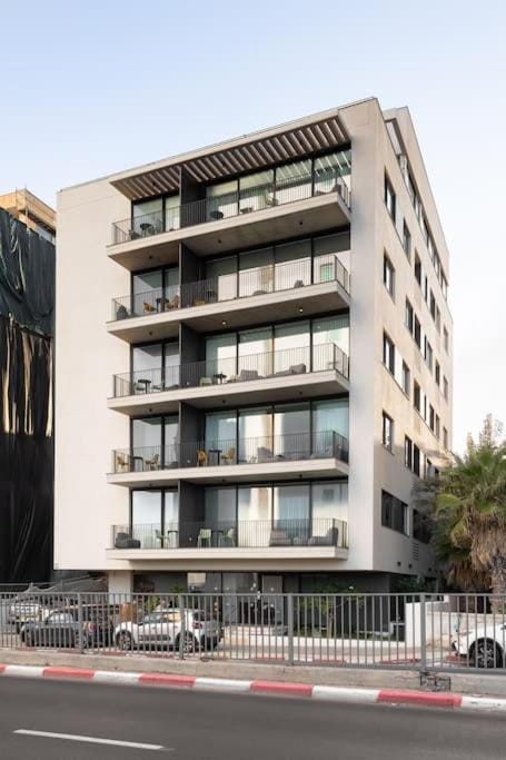 Luxury Garden 1bed Apartment Apartment in Tel Aviv-Yafo