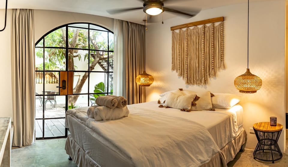 Bed, View (from property/room), Photo of the whole room, Bedroom