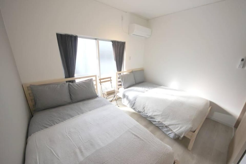 パーティー可能な貸切一軒家 12人で宿泊!デザイナーズハウスがnewOPEN!只今キャンペーン価格 Villa in Osaka