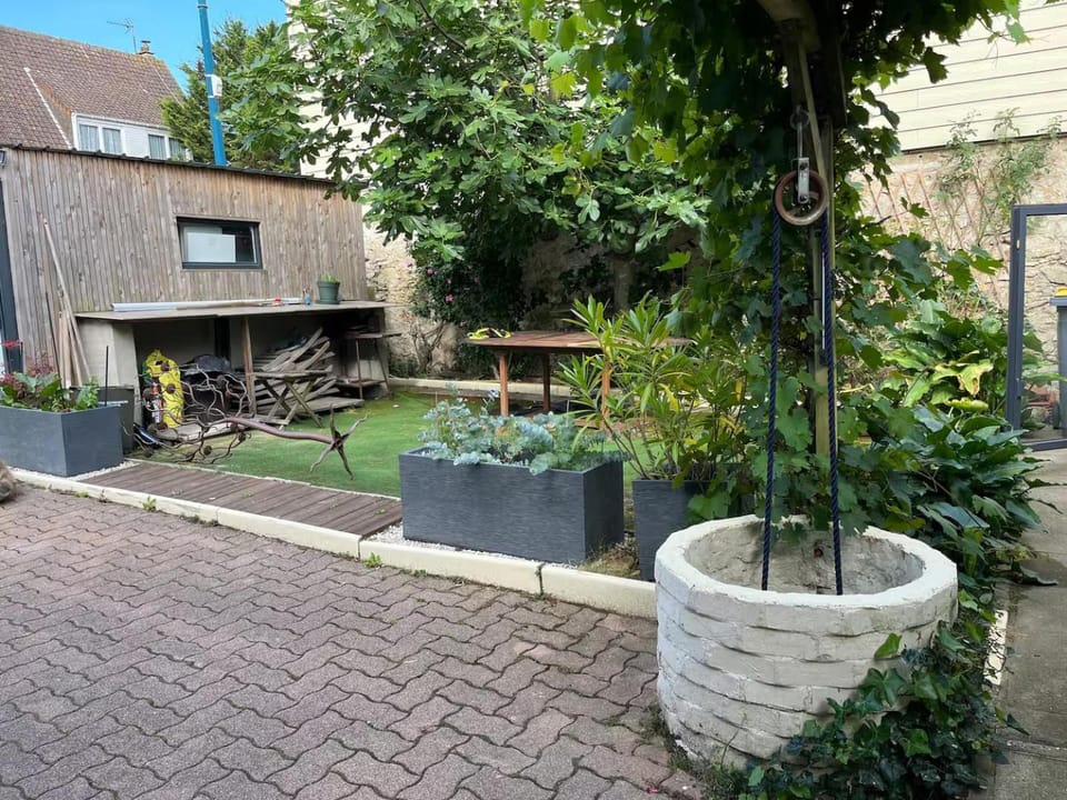 Garden, Garden view