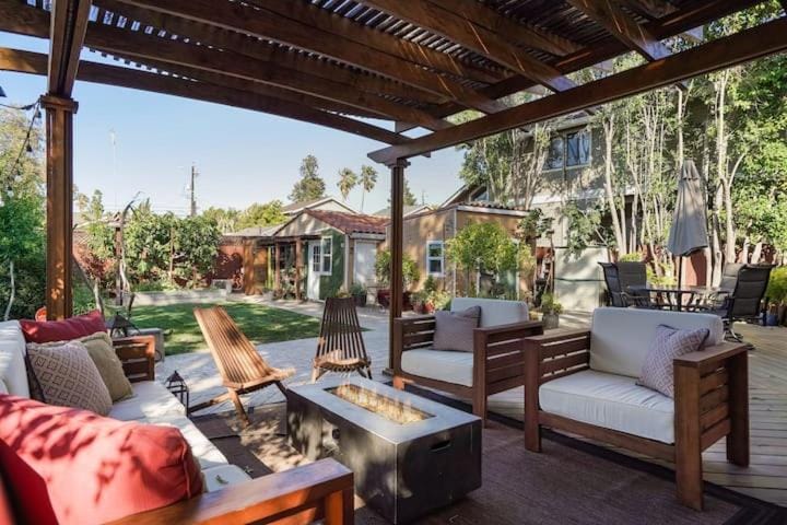 Serene and Joyfull Family Getaway Bed and Breakfast in San Jose