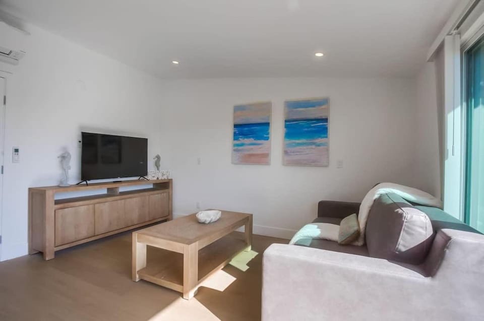 Surf Spot 2 Apartment in La Jolla
