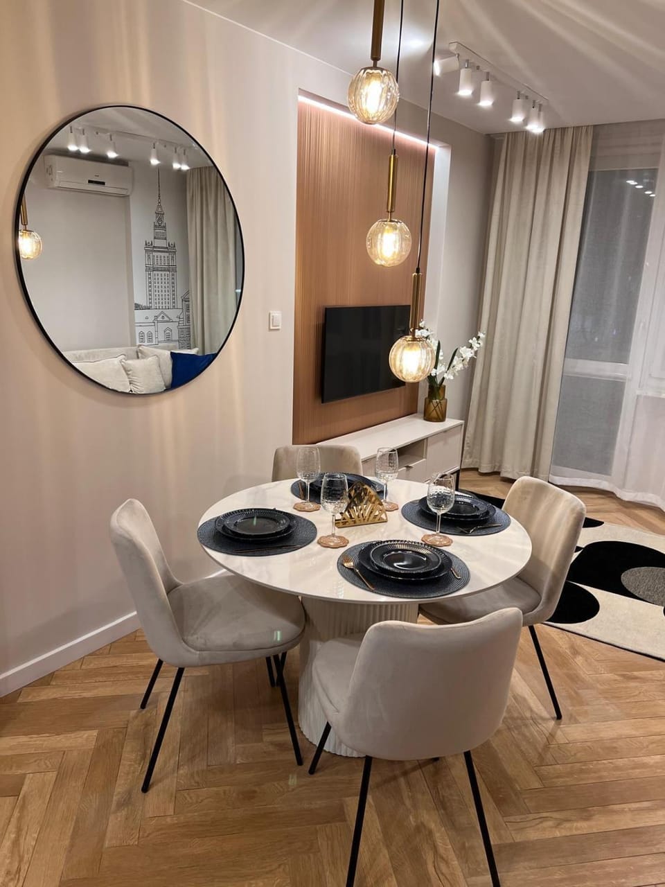 Mià Warsaw - Rotunda Apartment in Warsaw