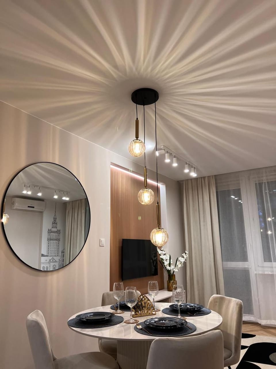 Mià Warsaw - Rotunda Apartment in Warsaw