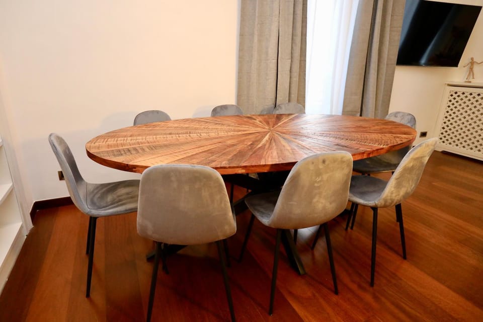 TV and multimedia, Dining area