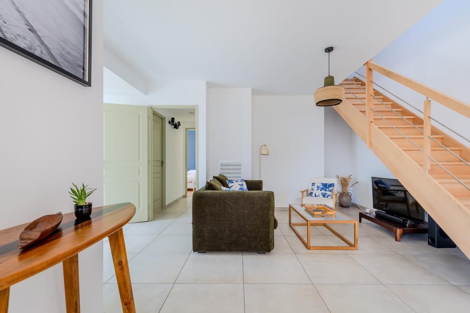 Maison moderne et spacieuse avec jardin à Pessac House in Mérignac