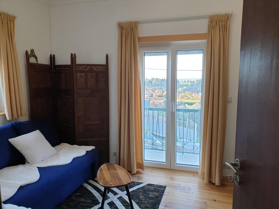 View (from property/room), View (from property/room), Balcony/Terrace, Balcony/Terrace, Living room, Seating area, Mountain view, Mountain view
