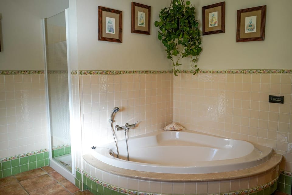 Bathroom, Bath
