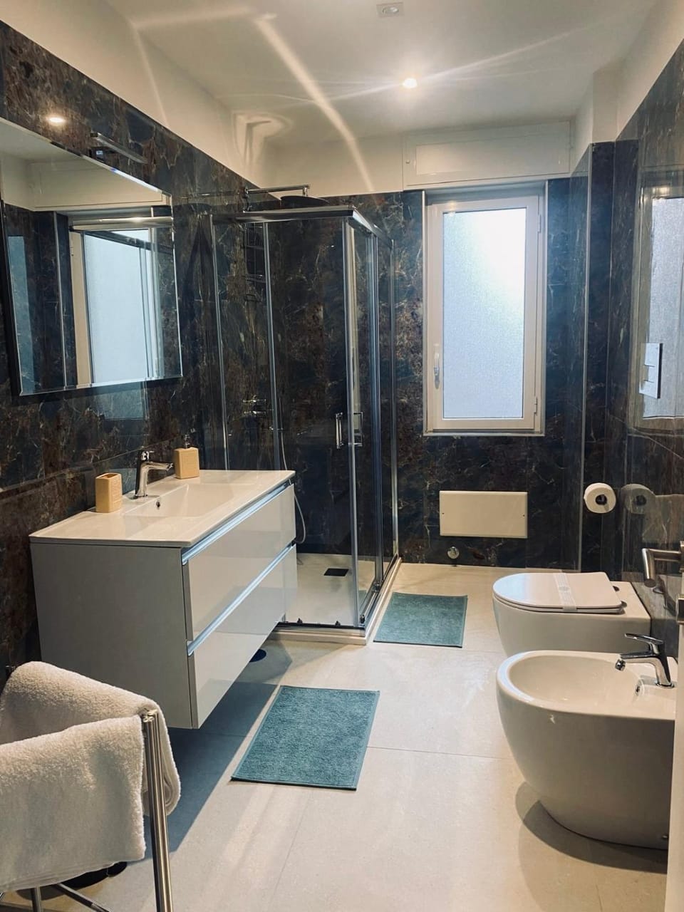 Shower, Toilet, Bathroom, Bath