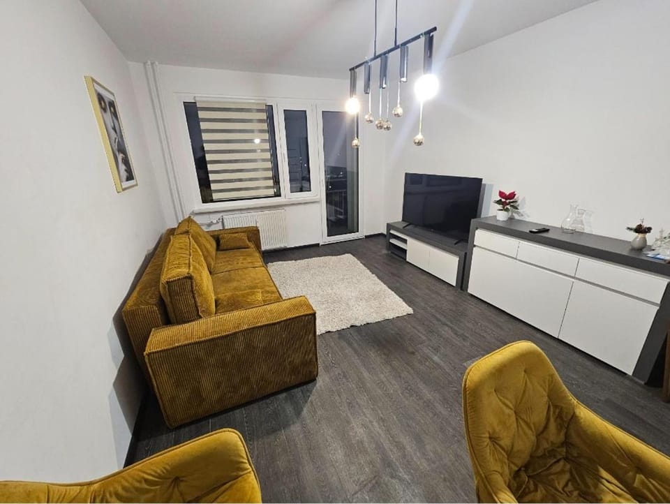 Apartament Marcello Teczowe 8B 8 Apartment in Lower Silesian Voivodeship