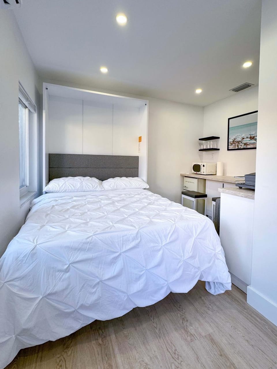 Quiet Shenandoah Retreat, Central Miami Apartment in Coral Gables