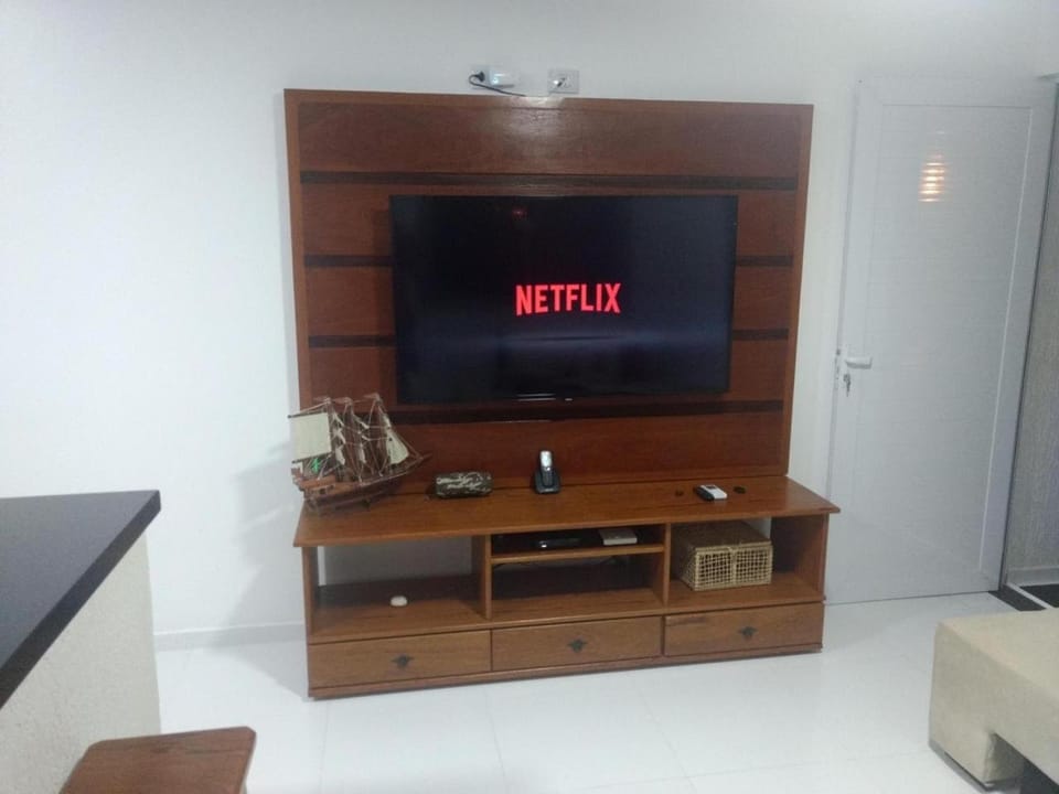 Communal lounge/ TV room, TV and multimedia, Evening entertainment