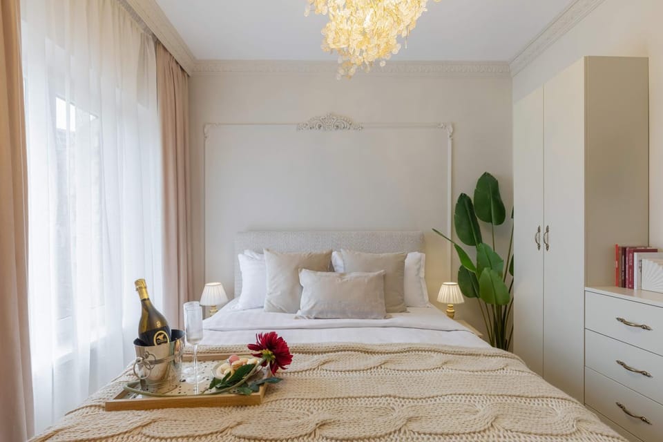 Bed, Photo of the whole room, Bedroom, wardrobe