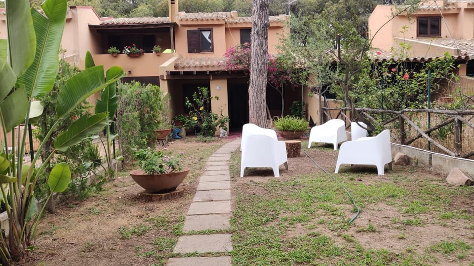 Property building, Garden