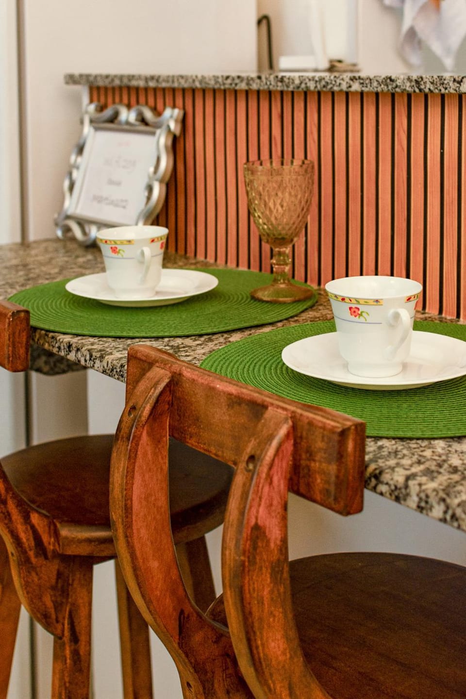 Coffee/tea facilities, Dining area