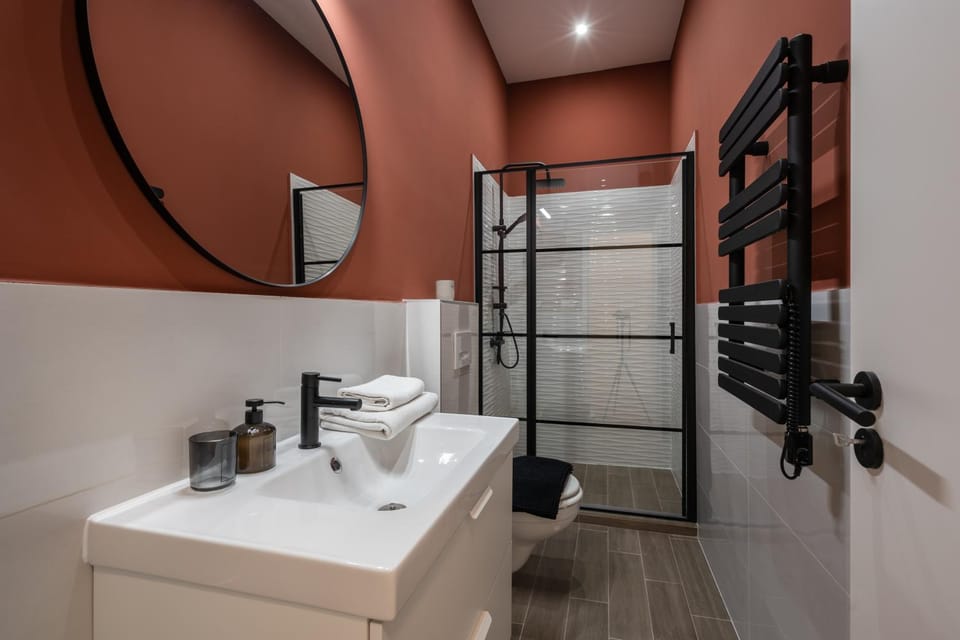 Shower, Bathroom