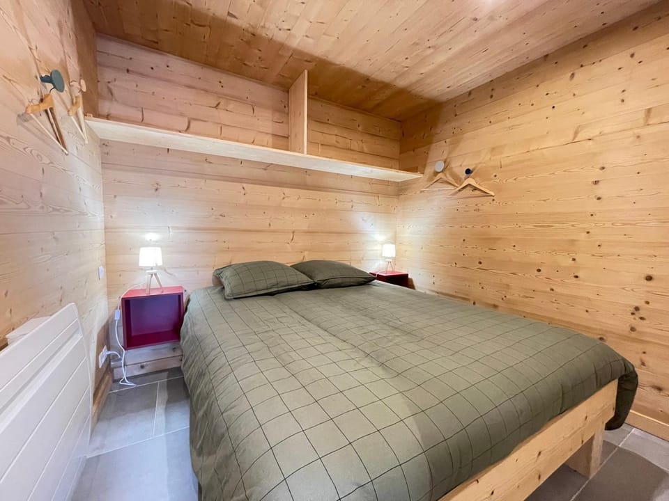 Appartement moderne proche pistes, 6 pers, balcon sud, animaux admis, parking, wifi - FR-1-505-214 Apartment in Notre-Dame-de-Bellecombe