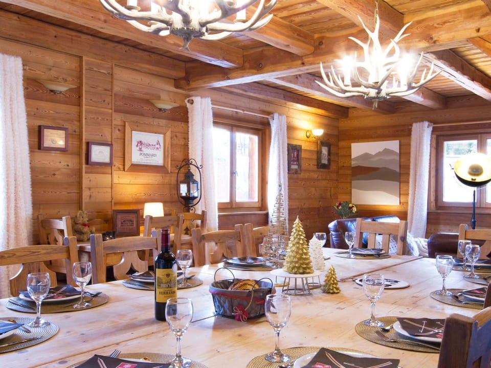 Chalet 9 Pièces avec Sauna et Jacuzzi - Animaux Bienvenus - FR-1-811-20 Chalet in Les Deux Alpes