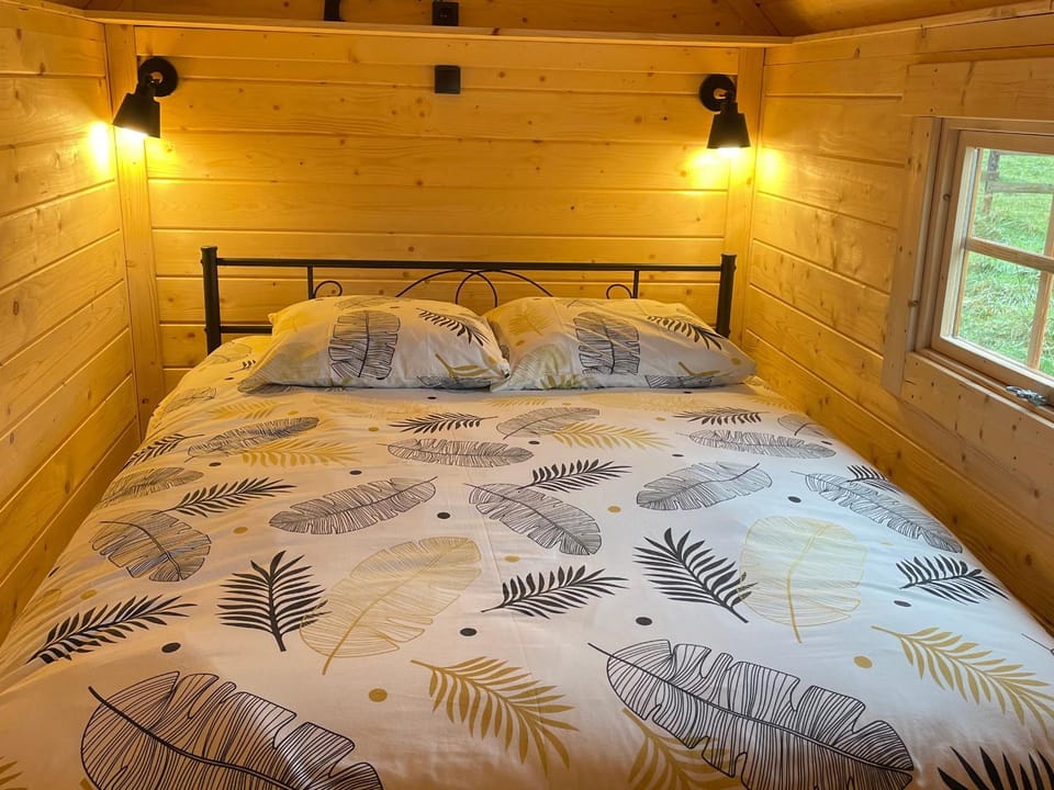 Kota finlandais avec bain nordique privatif et ferme pédagogique - FR-1-410-457 House in Centre-Val de Loire
