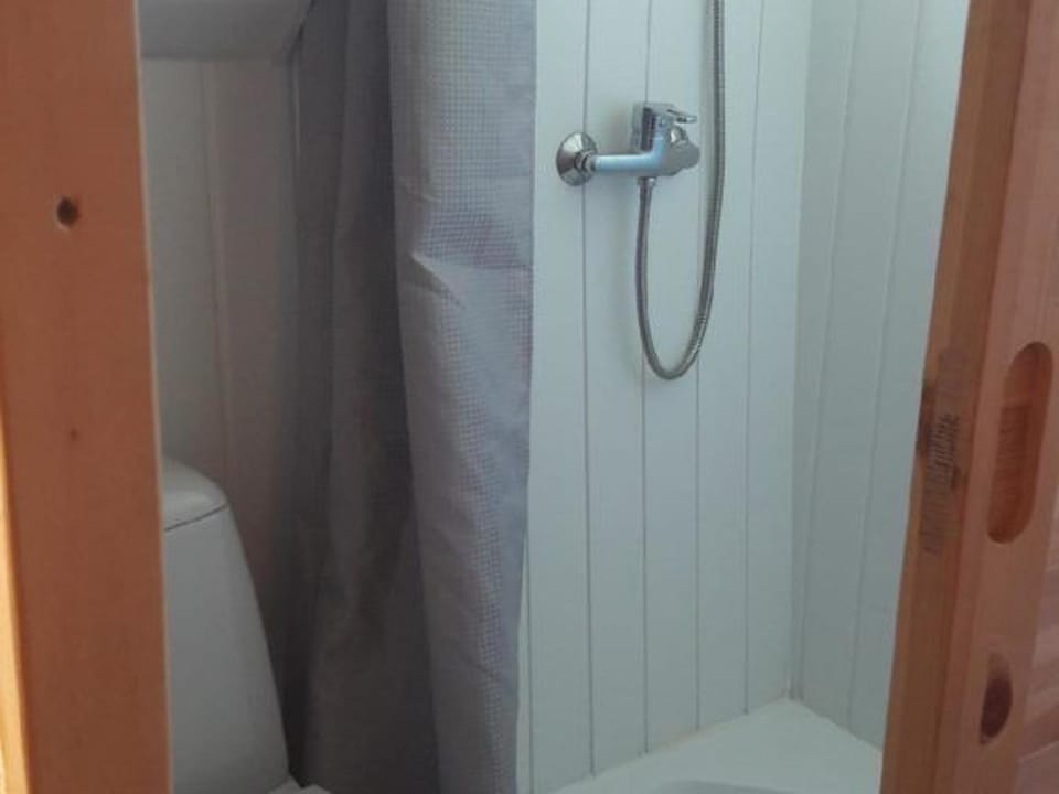 Cabane avec jacuzzi privatif et accès à ferme pédagogique - FR-1-410-459 House in Centre-Val de Loire