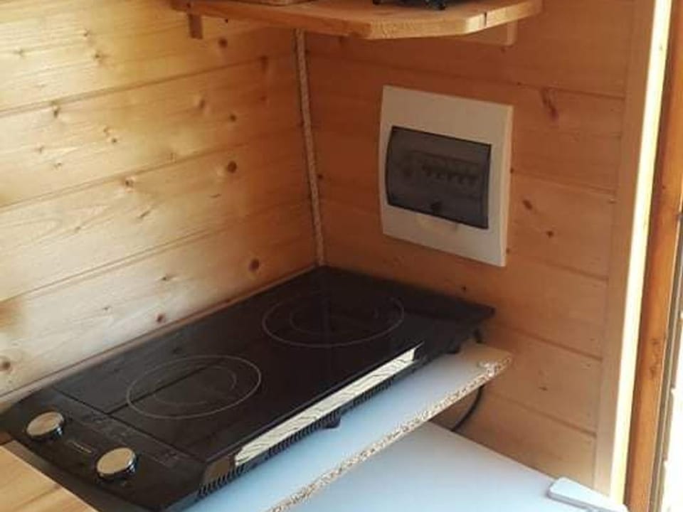 Cabane avec jacuzzi privatif et accès à ferme pédagogique - FR-1-410-459 House in Centre-Val de Loire