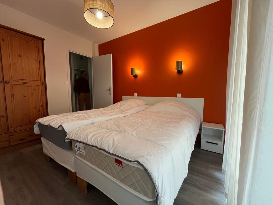 Spacieux appartement refait à neuf avec balcon et garage, proche centre-ville - FR-1-498-108 Apartment in Évian-les-Bains