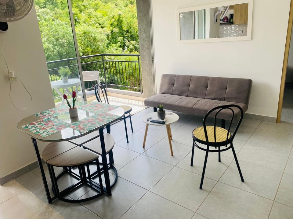 Hermoso APARTAMENTO EN RICAURTE-BAHIA SOLERO Apartment in Ricaurte