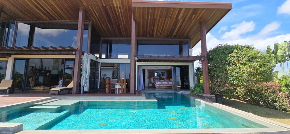 Pool view, Swimming pool